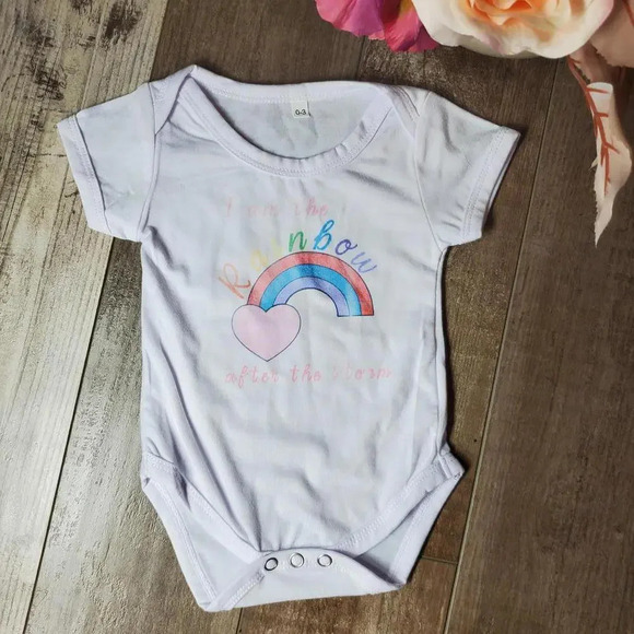 Cricut Handmade "I am the Rainbow after the storm" White Graphic Bodysuit 0-3M - Picture 2 of 8